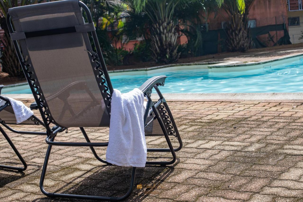 Le Jardin Secret Guyanais Avec Piscine Et Jardin De 70 M2 Apartment Кайен Екстериор снимка